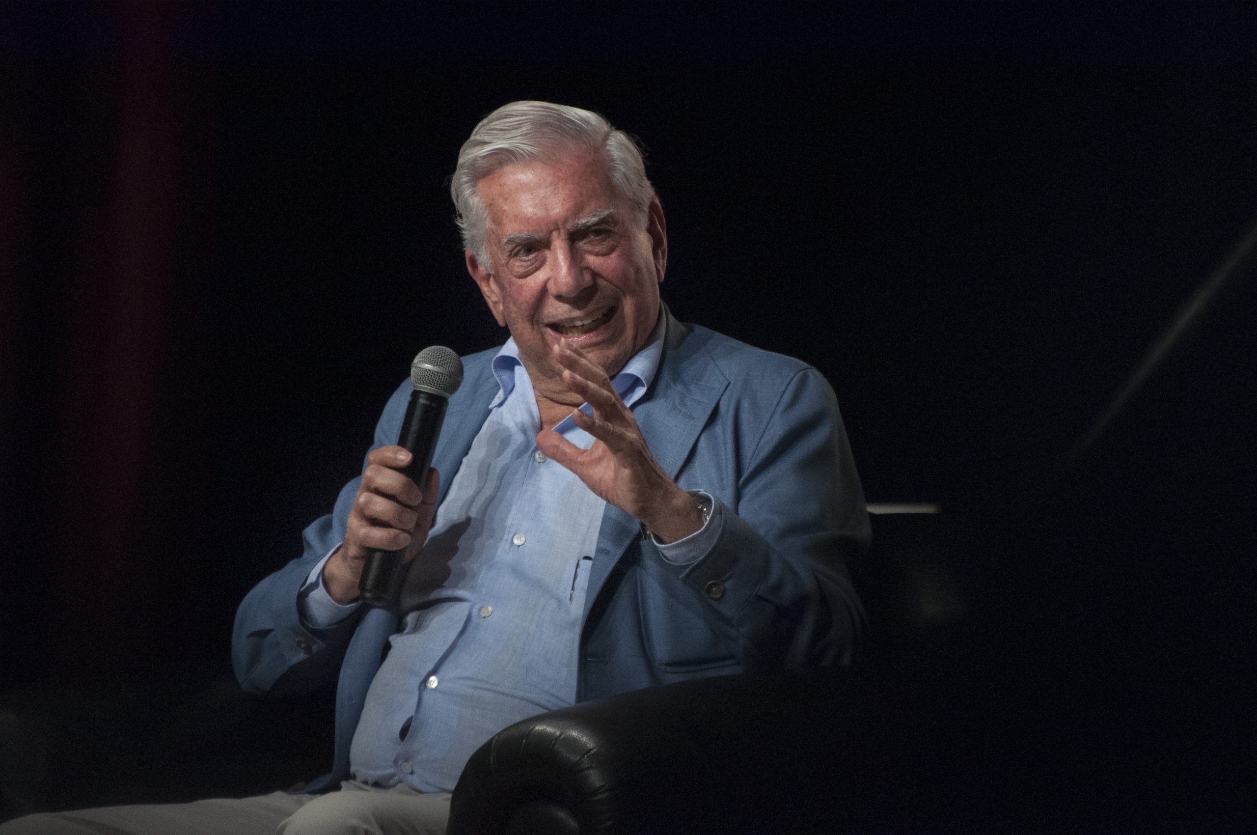 Vargas Llosa por Julio del Carpio